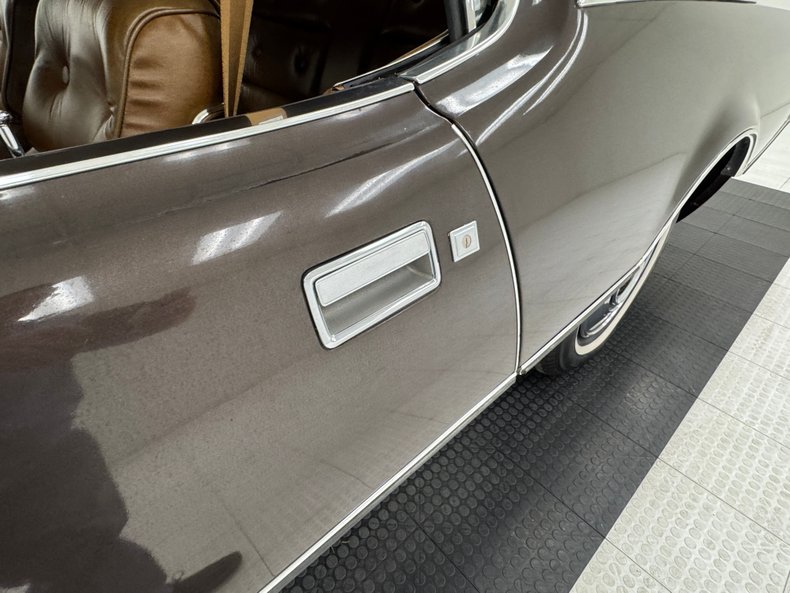 Ford-Thunderbird-1972-Dark-Brown-Metallic-Ginger-27