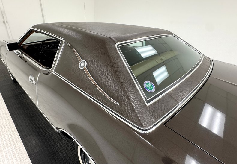 Ford-Thunderbird-1972-Dark-Brown-Metallic-Ginger-29