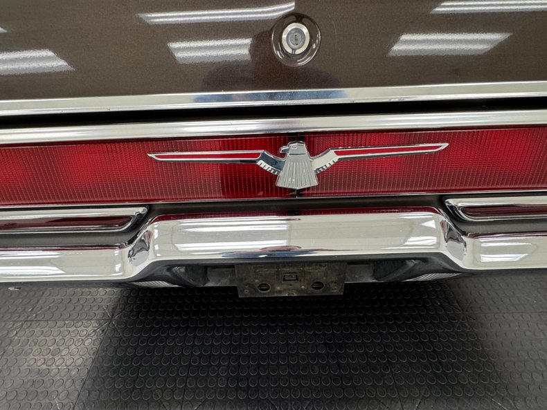 Ford-Thunderbird-1972-Dark-Brown-Metallic-Ginger-30