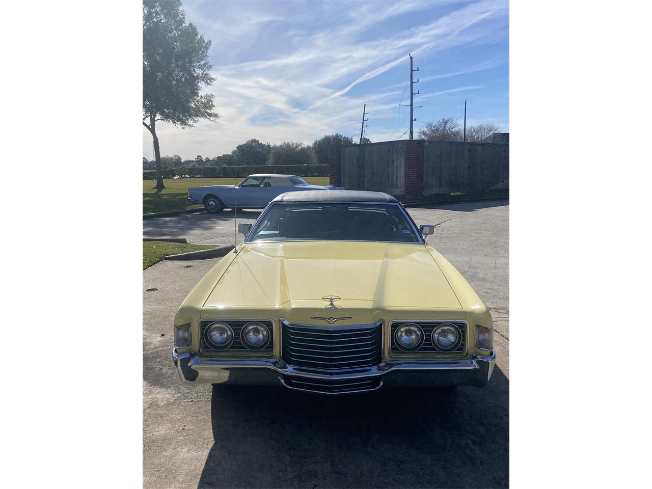 Ford-Thunderbird-1972-Yellow-Brown-2