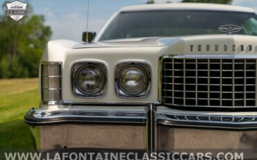 Ford-Thunderbird-1976-16