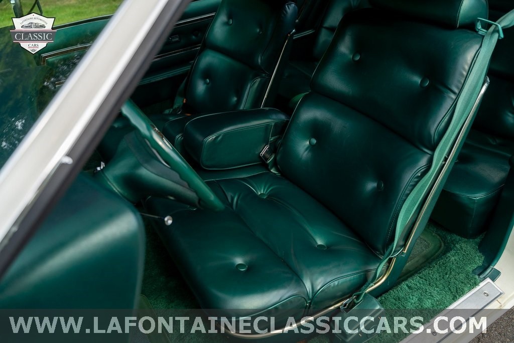 Ford-Thunderbird-1976-3