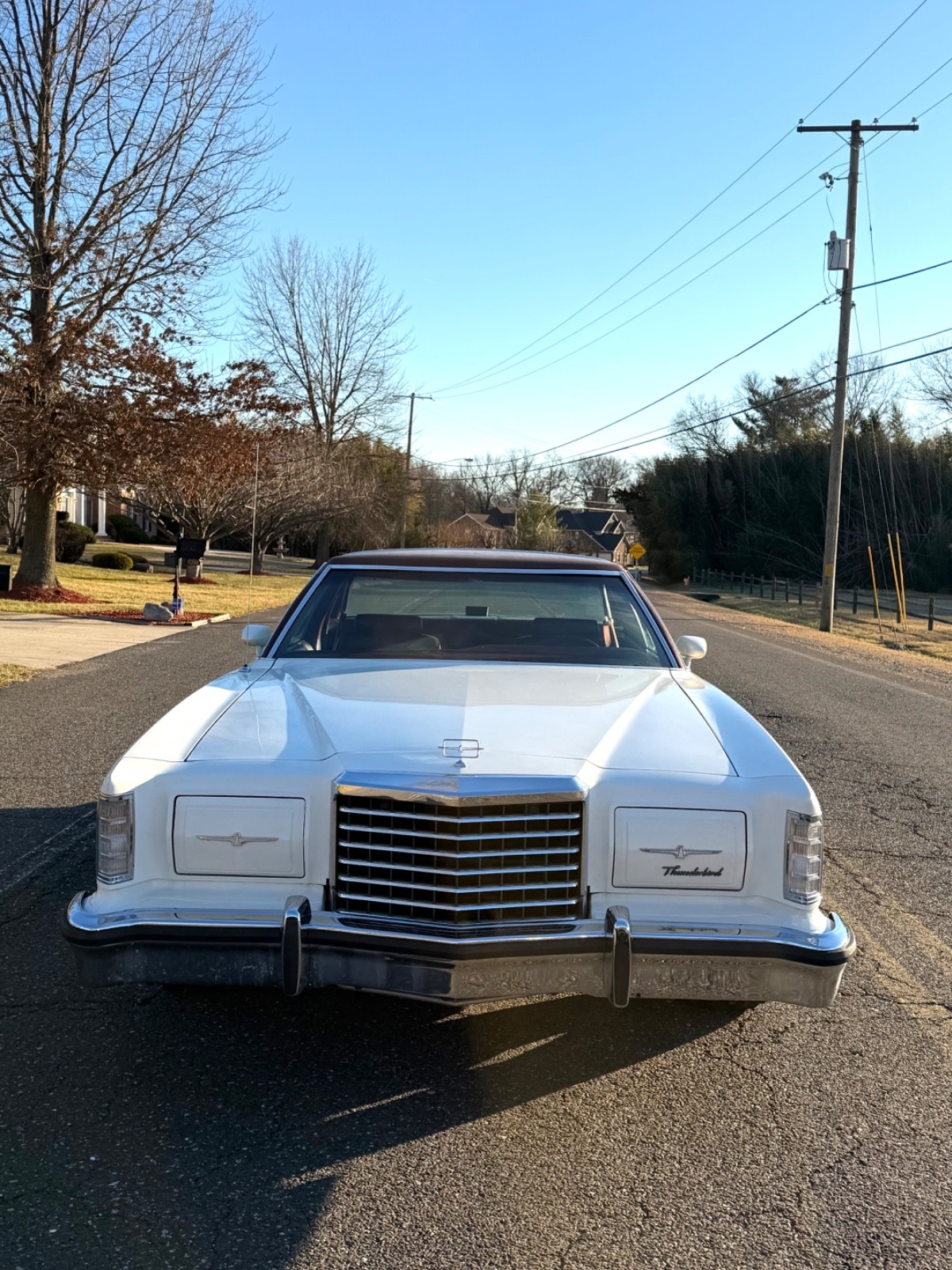 Ford-Thunderbird-1977-Coupe-1