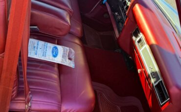 Ford-Thunderbird-1977-Coupe-27