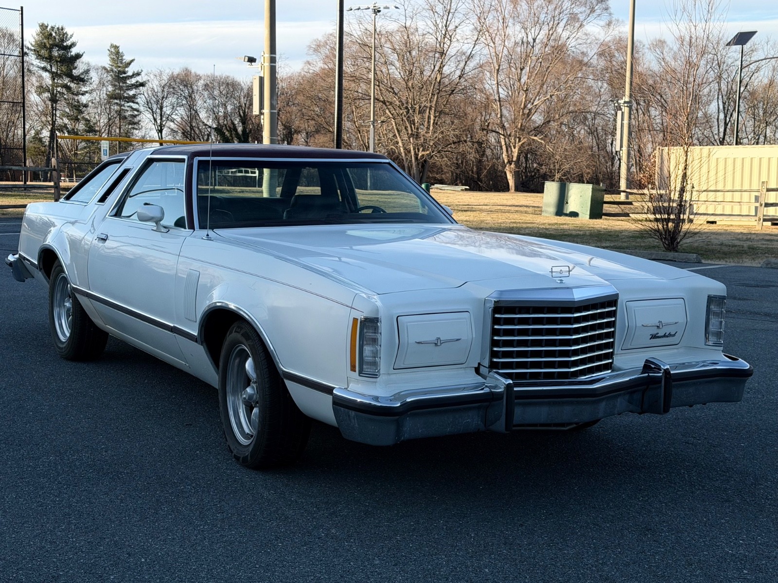 Ford-Thunderbird-1977-Coupe-9
