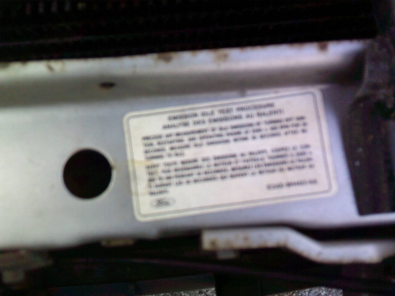 Ford-Thunderbird-1985-Sedan-12