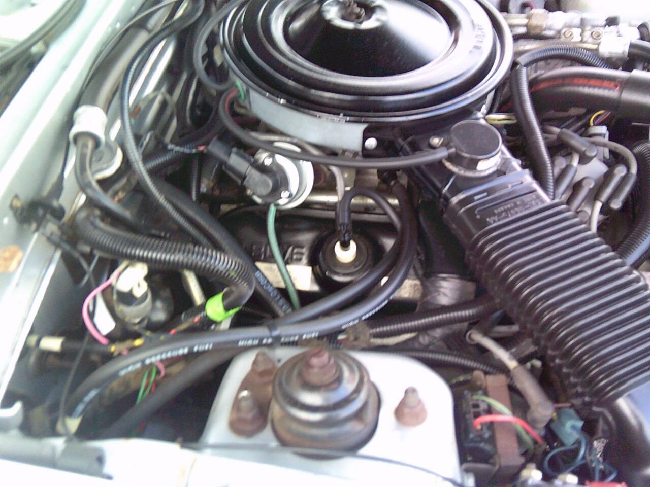 Ford-Thunderbird-1985-Sedan-15