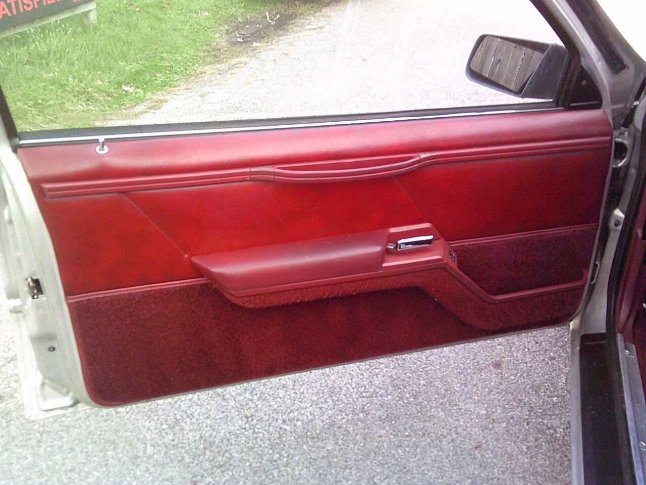 Ford-Thunderbird-1985-Sedan-18