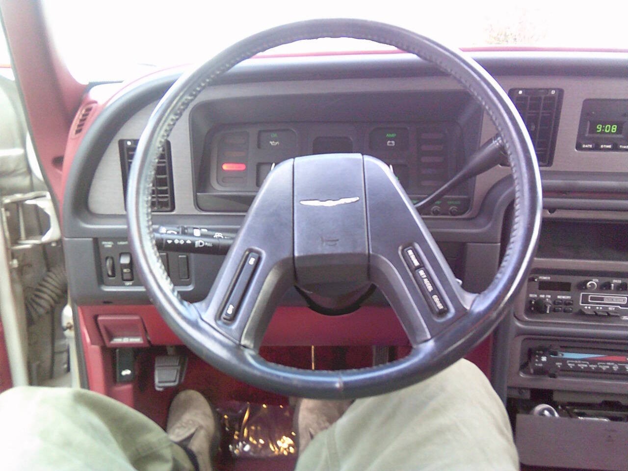 Ford-Thunderbird-1985-Sedan-25