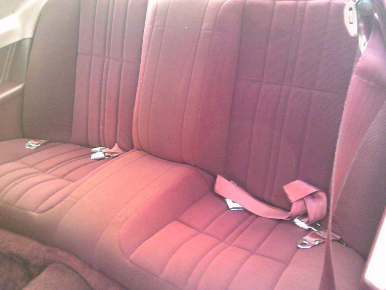 Ford-Thunderbird-1985-Sedan-30