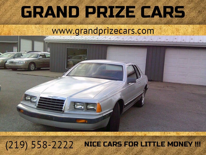 Ford-Thunderbird-1985-Sedan