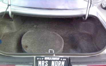 Ford-Thunderbird-1985-Sedan-5