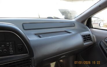 Ford-Thunderbird-1989-Light-Titanium-Gray-3