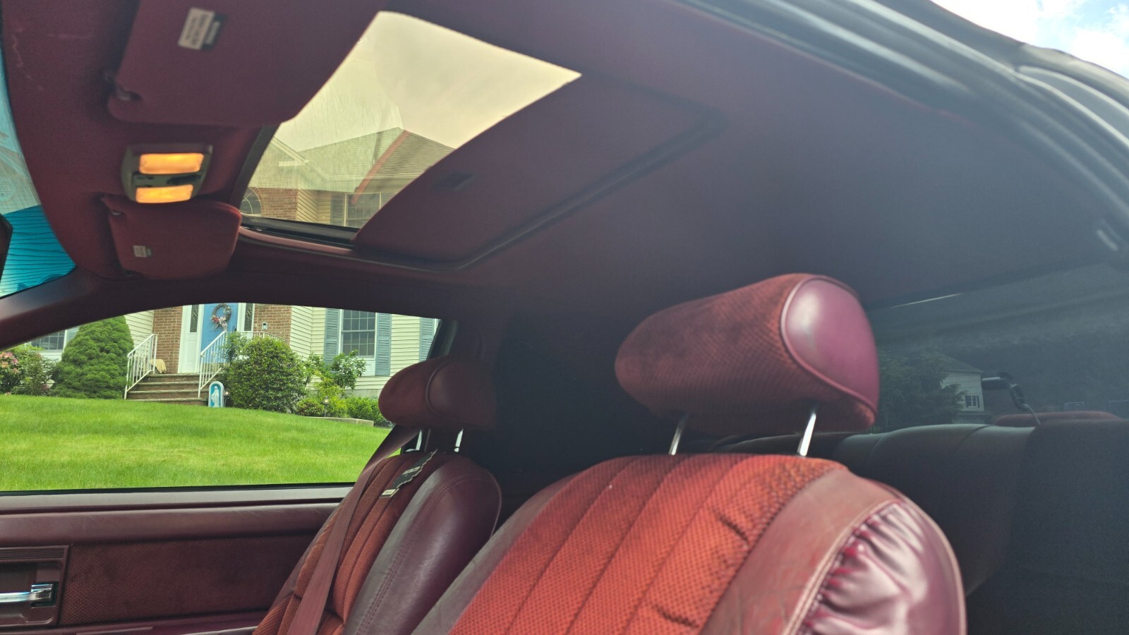 Ford-Thunderbird-1993-Coupe-11