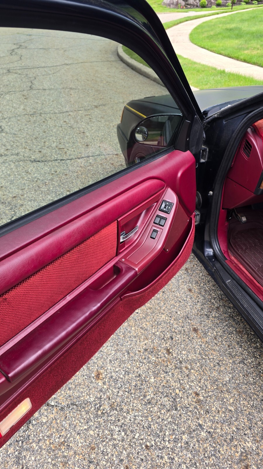 Ford-Thunderbird-1993-Coupe-8