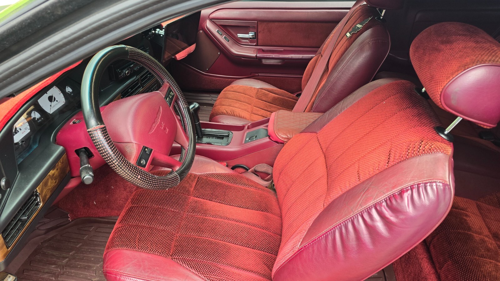 Ford-Thunderbird-1993-Coupe-9