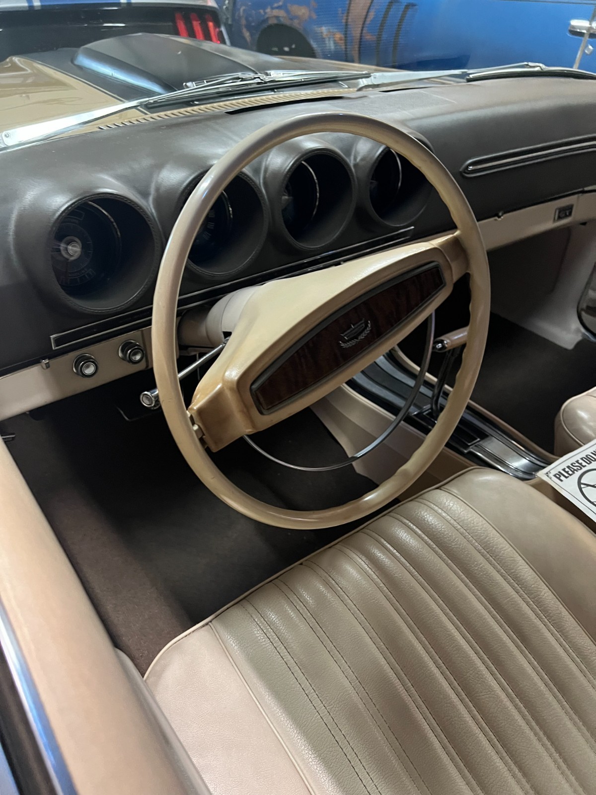 Ford-Torino-1968-Convertible-1