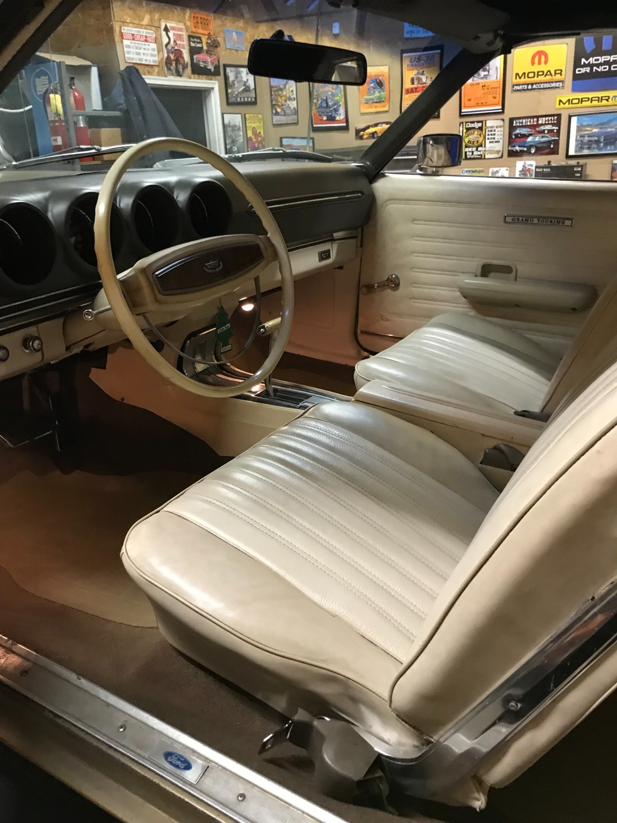 Ford-Torino-1968-Convertible-7