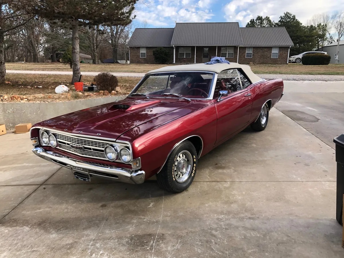 Ford-Torino-1968-Red-Red-1