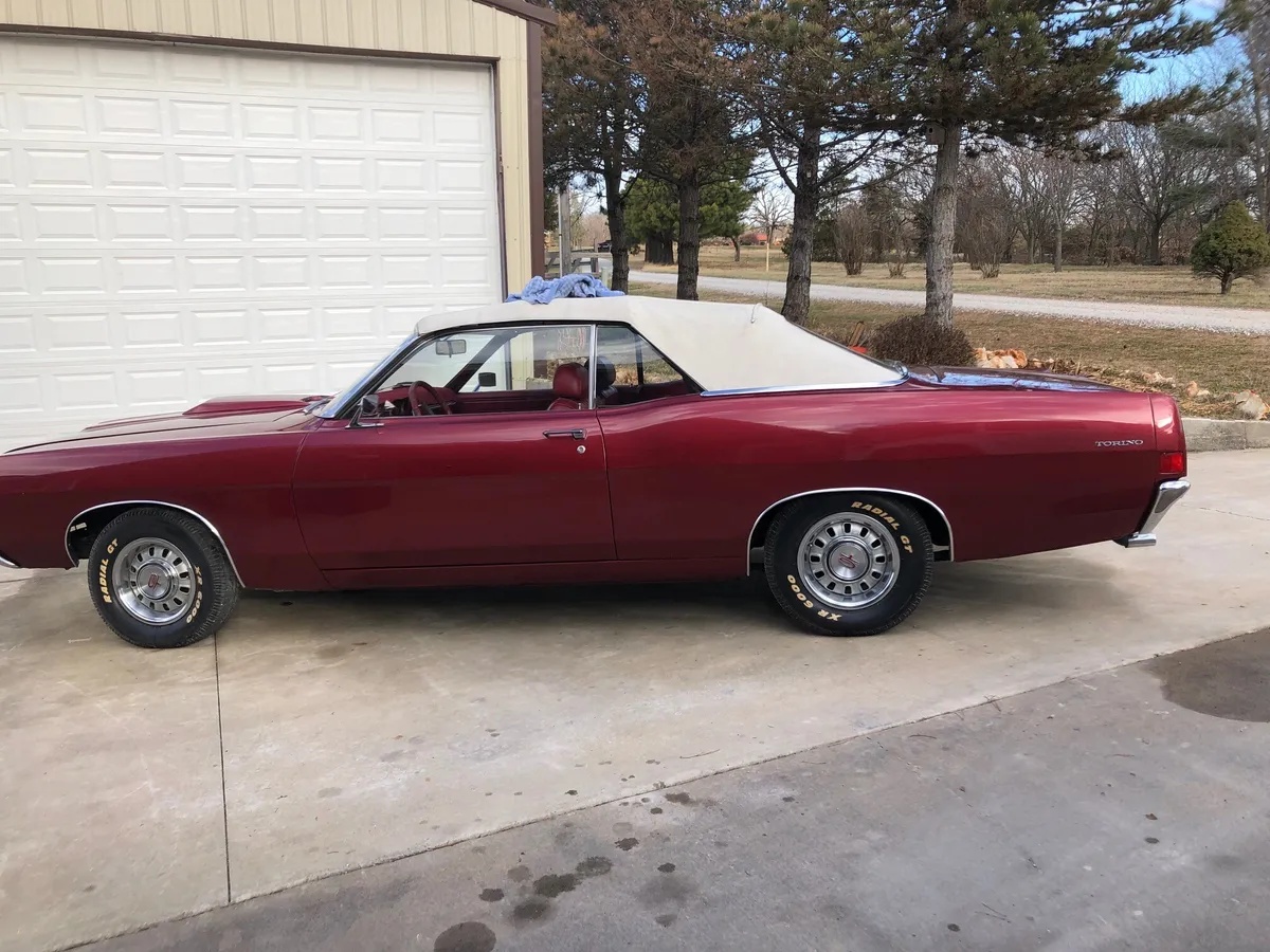 Ford-Torino-1968-Red-Red