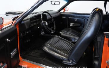 Ford-Torino-1970-Calypso-Coral-Black-11