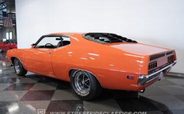 Ford-Torino-1970-Calypso-Coral-Black-13