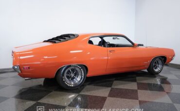 Ford-Torino-1970-Calypso-Coral-Black-17