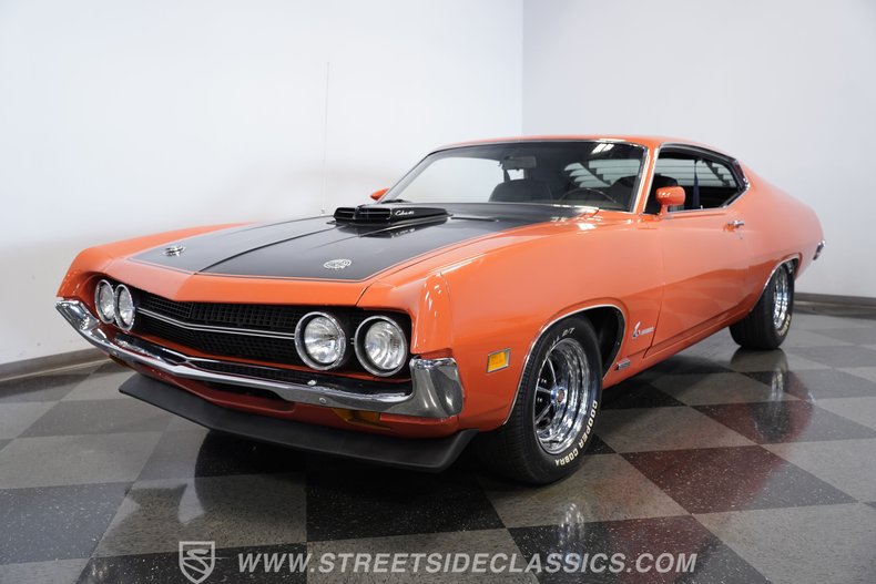 Ford-Torino-1970-Calypso-Coral-Black-20