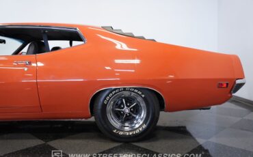 Ford-Torino-1970-Calypso-Coral-Black-27