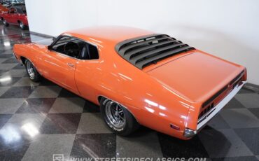 Ford-Torino-1970-Calypso-Coral-Black-29
