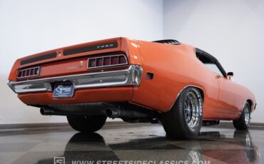 Ford-Torino-1970-Calypso-Coral-Black-31