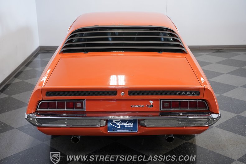 Ford-Torino-1970-Calypso-Coral-Black-32