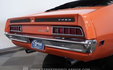 Ford-Torino-1970-Calypso-Coral-Black-33