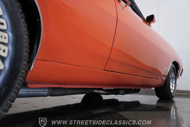 Ford-Torino-1970-Calypso-Coral-Black-34