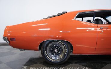 Ford-Torino-1970-Calypso-Coral-Black-35