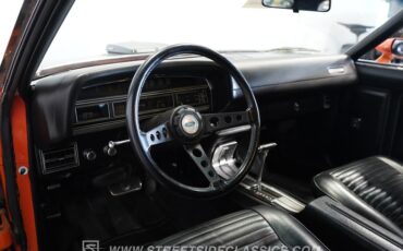 Ford-Torino-1970-Calypso-Coral-Black-39