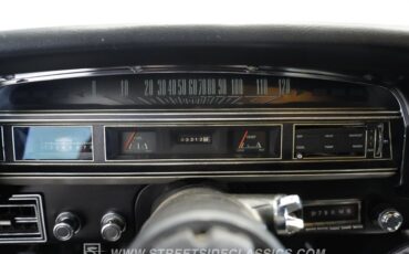 Ford-Torino-1970-Calypso-Coral-Black-42