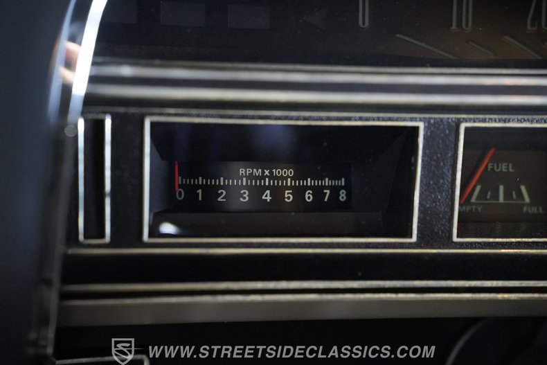 Ford-Torino-1970-Calypso-Coral-Black-44