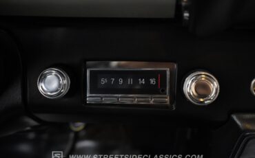 Ford-Torino-1970-Calypso-Coral-Black-45