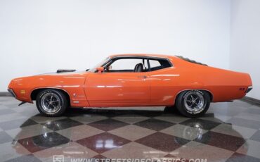 Ford-Torino-1970-Calypso-Coral-Black-46