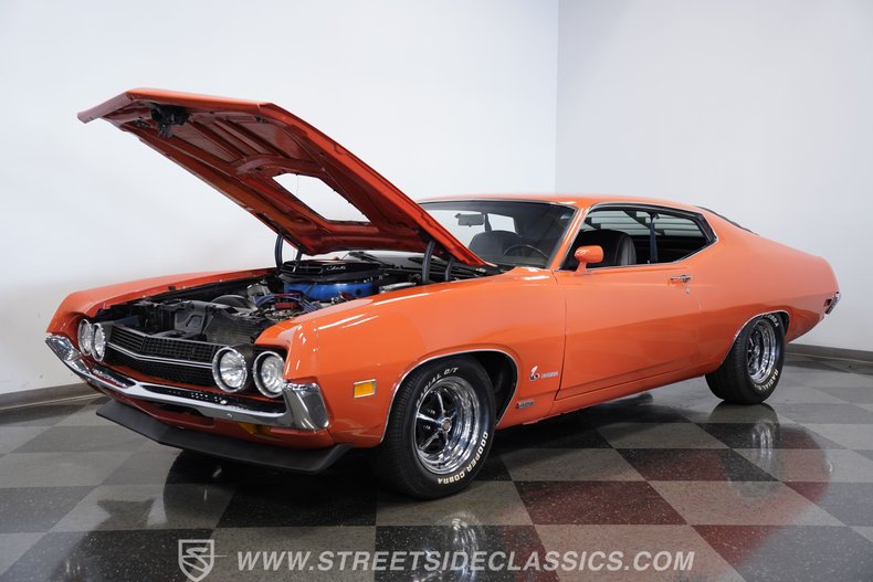 Ford-Torino-1970-Calypso-Coral-Black-49