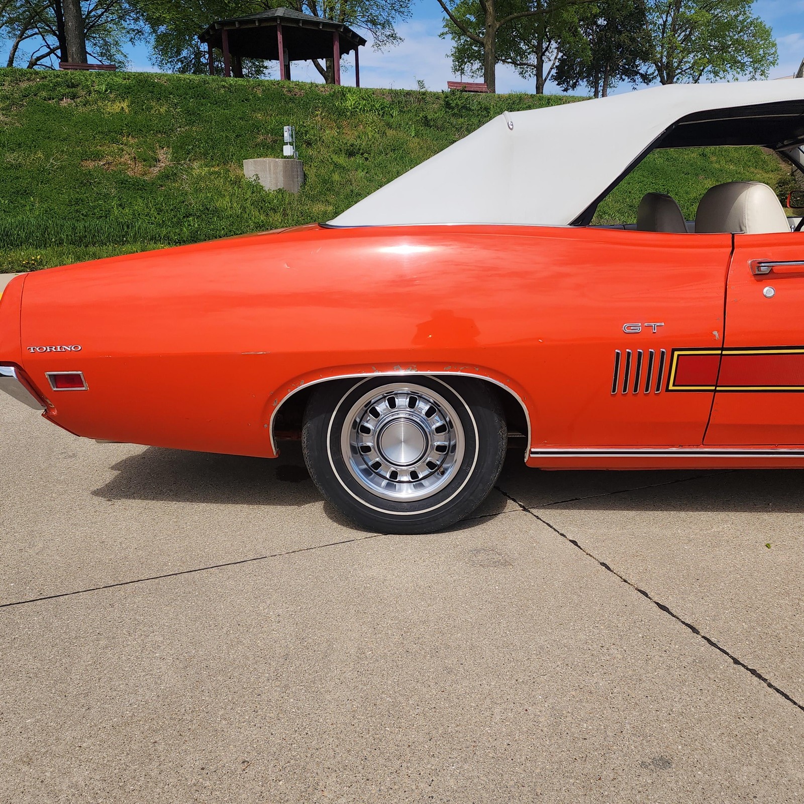 Ford-Torino-1970-Convertible-25