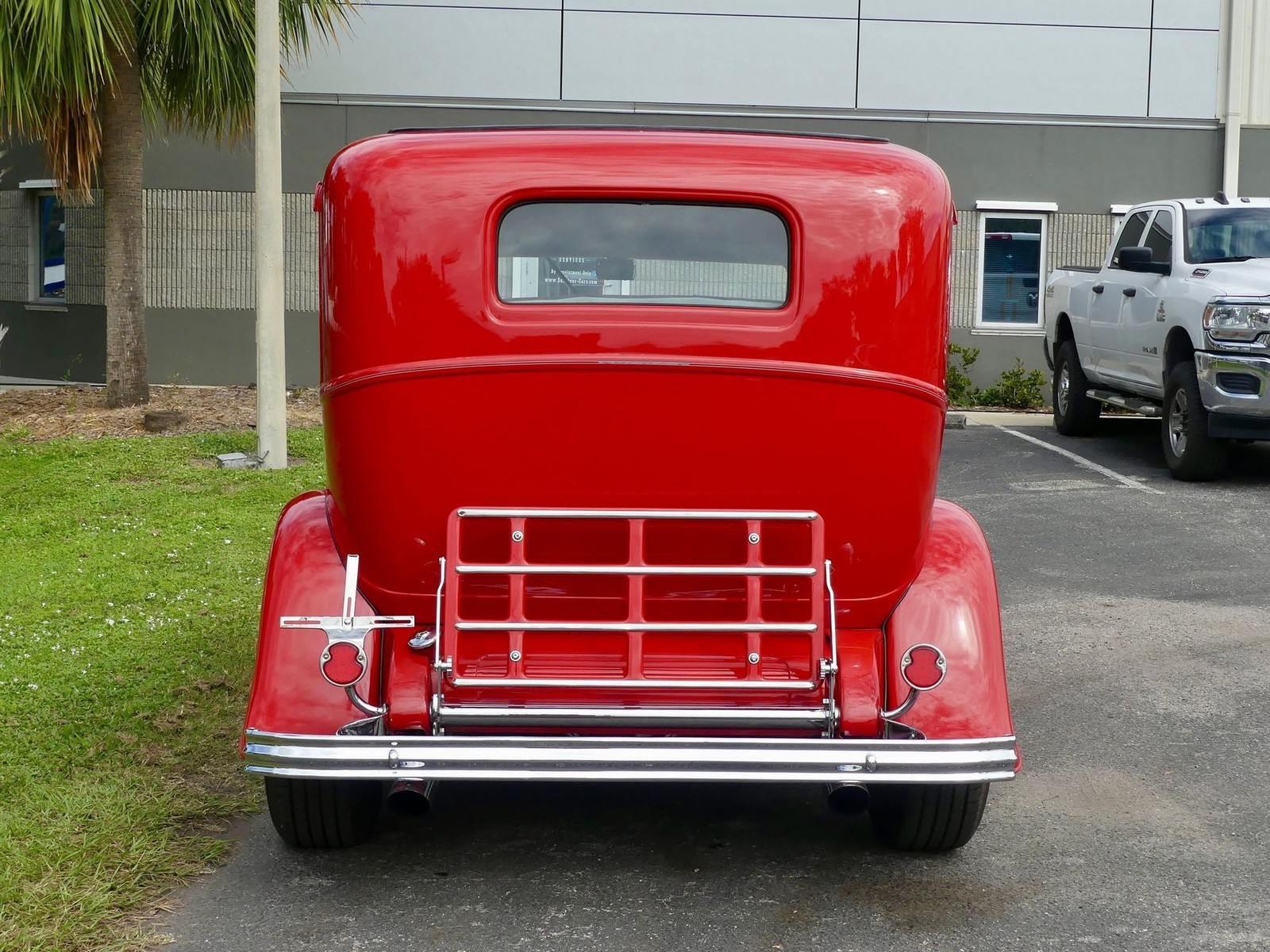 Ford-Tudor-1932-Sedan-14