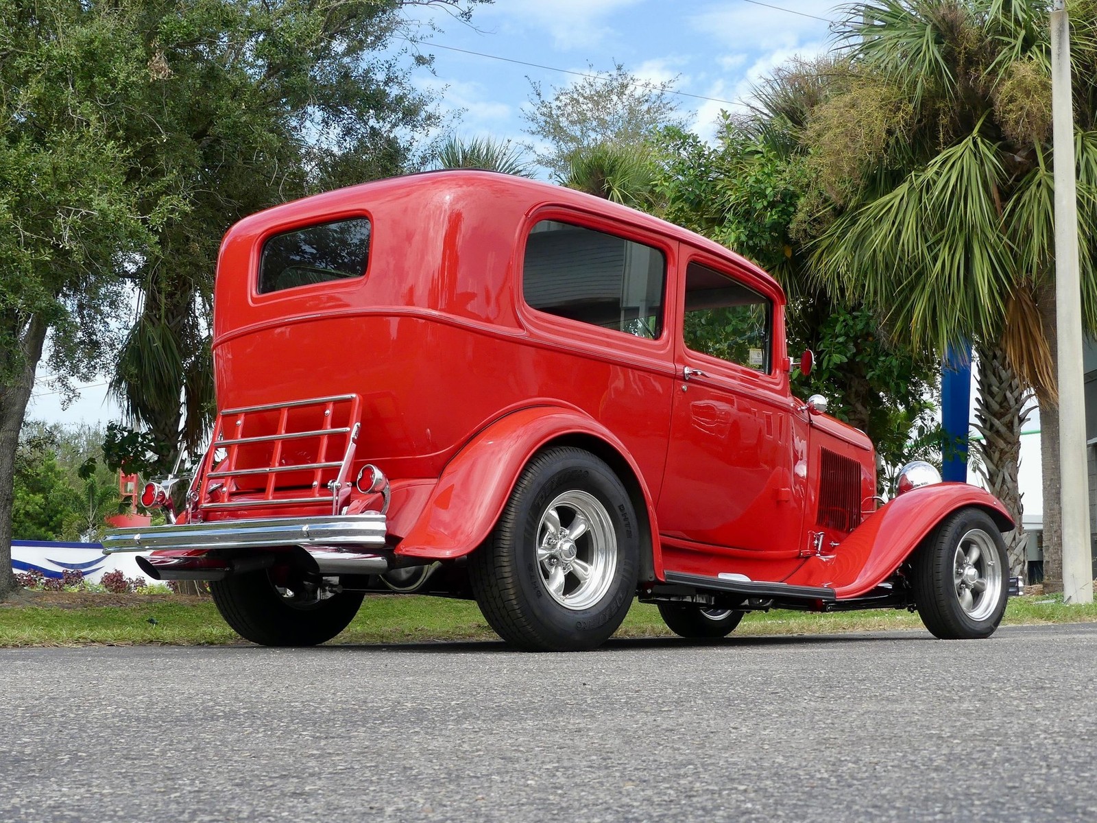 Ford-Tudor-1932-Sedan-19