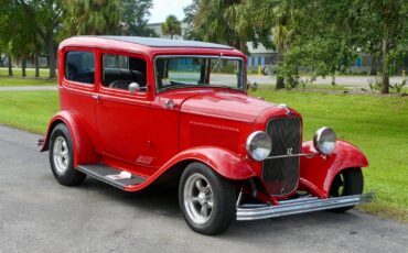Ford-Tudor-1932-Sedan-22