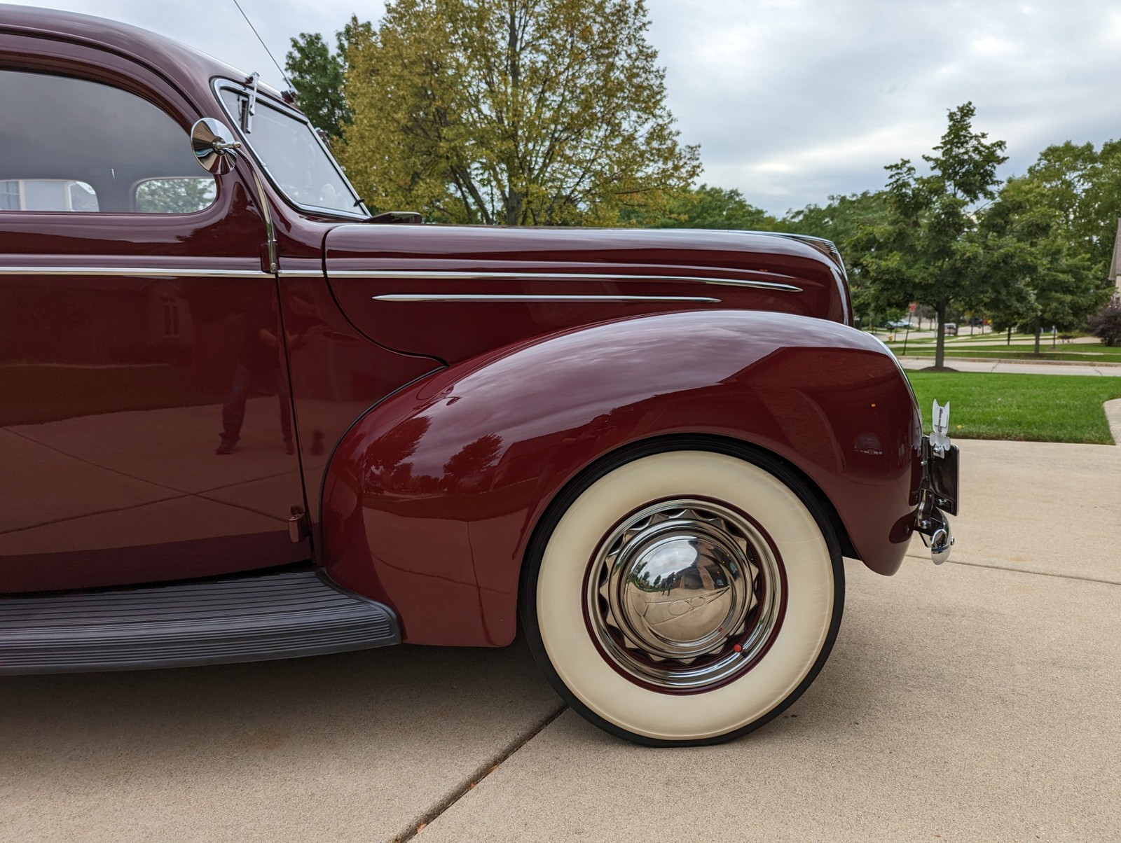 Ford-Tudor-1939-2-Door-10