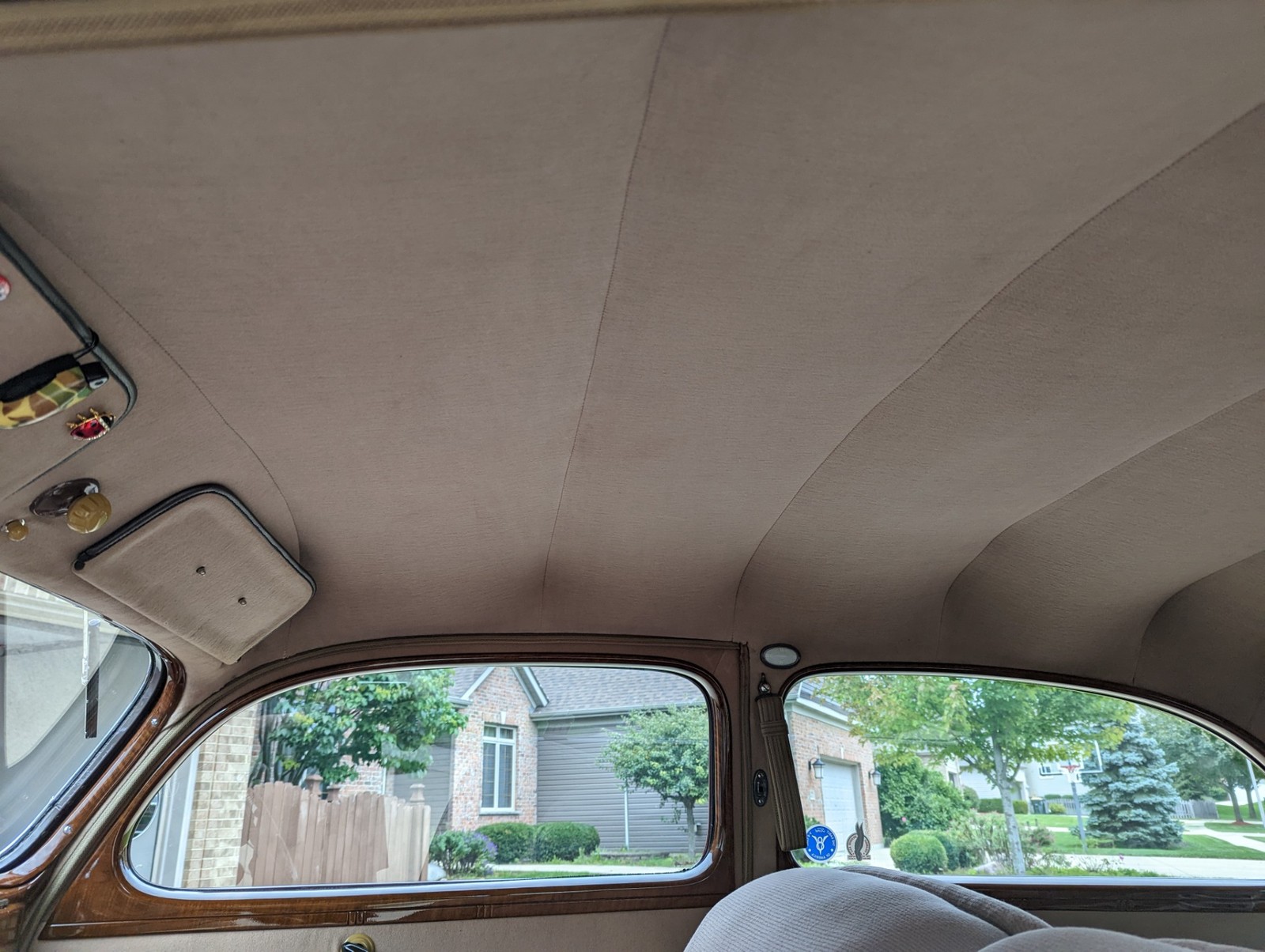 Ford-Tudor-1939-2-Door-11