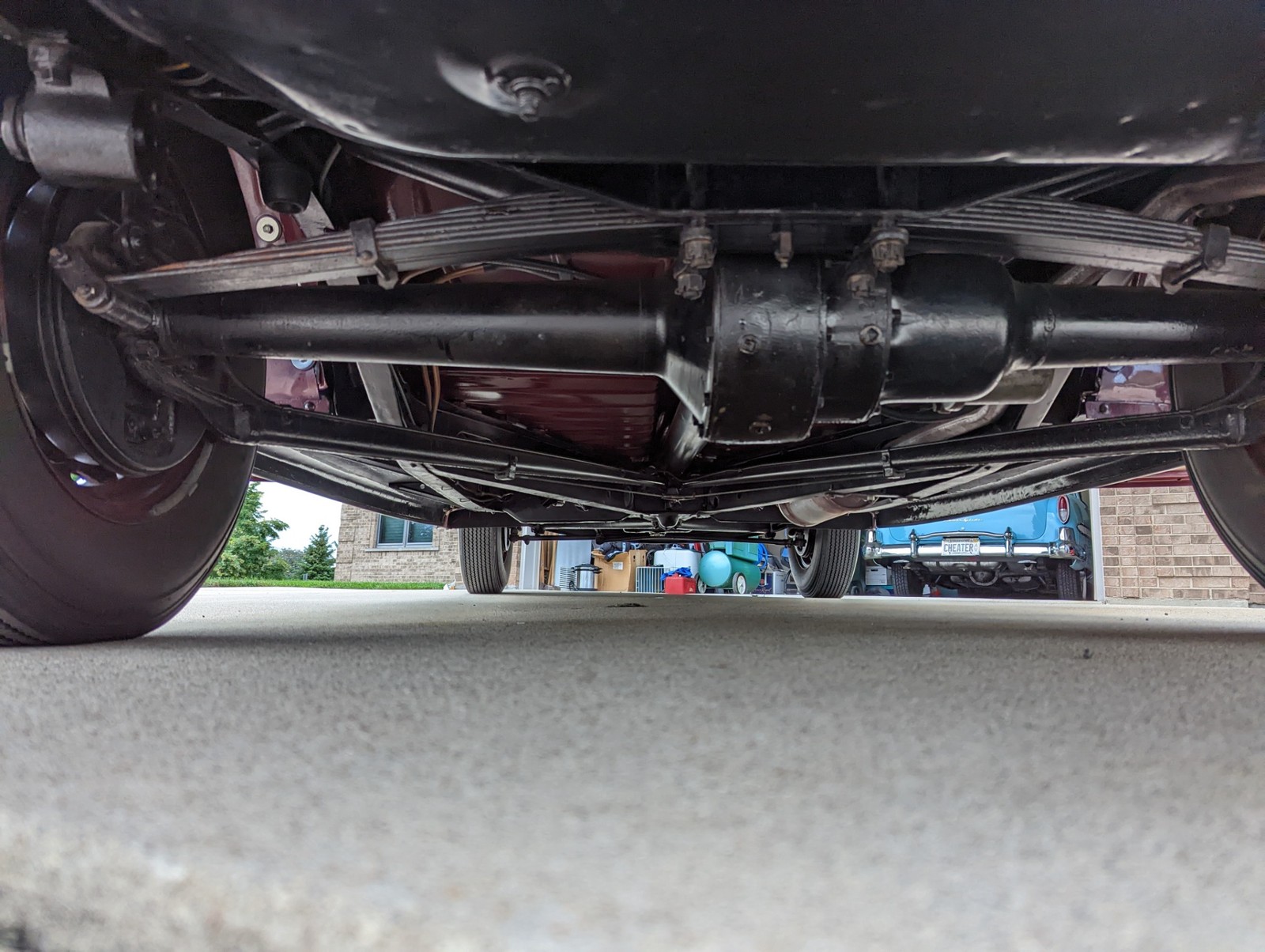 Ford-Tudor-1939-2-Door-13