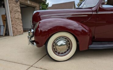 Ford-Tudor-1939-2-Door-19