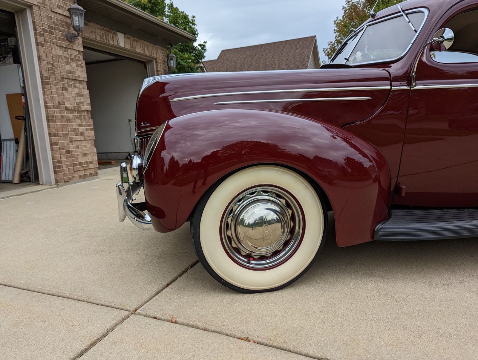 Ford-Tudor-1939-2-Door-19